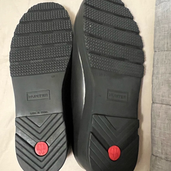 NWOB Hunter Play Clogs - Picture 2 of 4